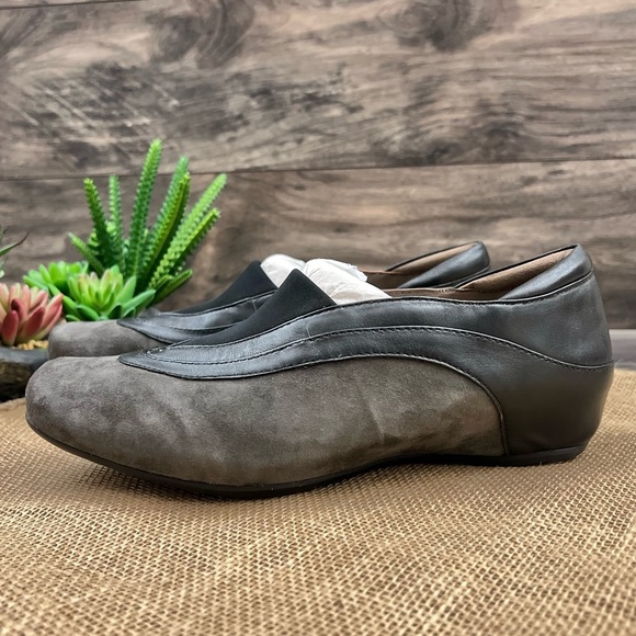 NIB Earthies Ferro Suede Leather Flats Loafers Shoes Dark Grey 8.5B - Picture 4 of 12